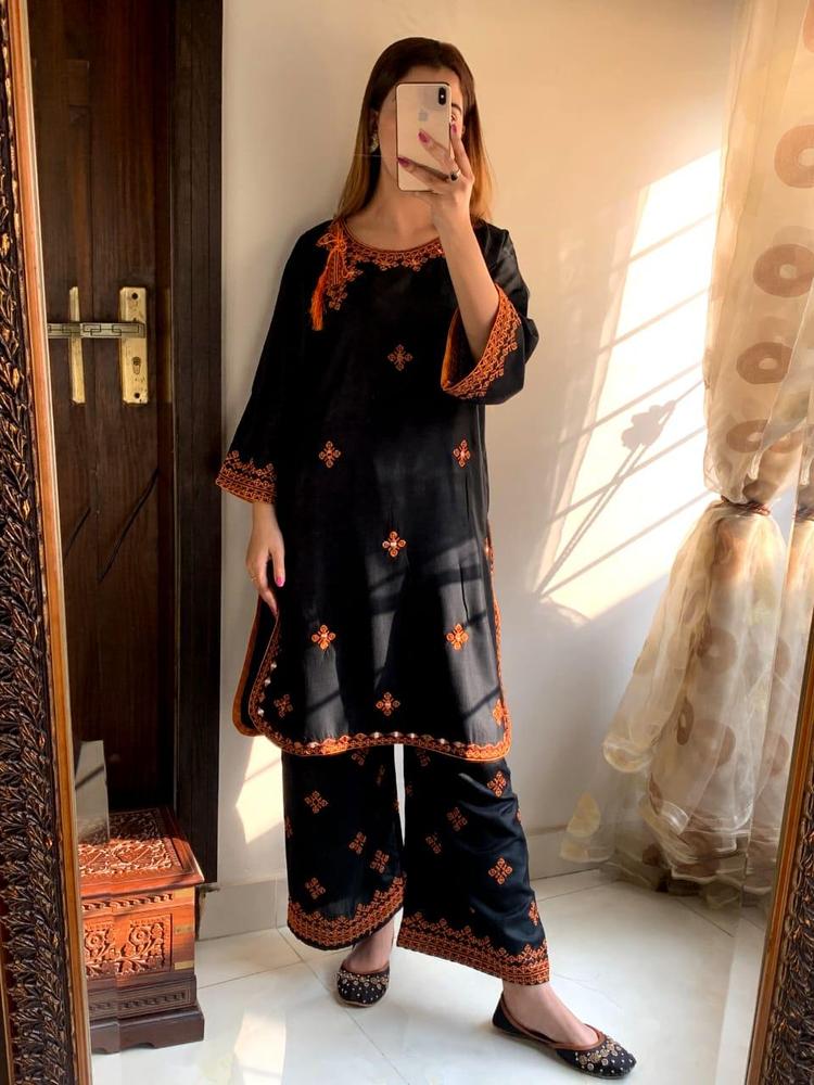 2 Pcs Women's Stitched Linen Embroidered Shirt And Trouser - Image 3
